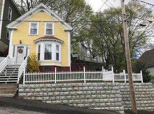 21 Hillside St, Haverhill, MA 01832