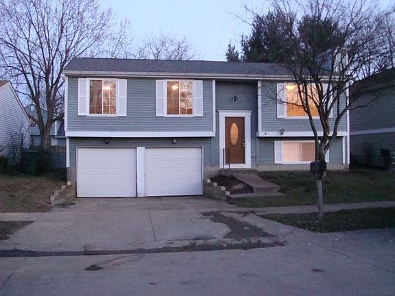 2nd image of 3096 Dewbourne Dr