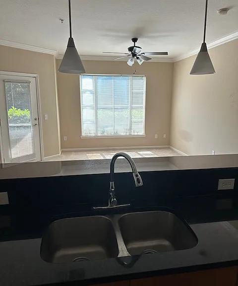 8290 Gate Pkwy #504 — Photo 8