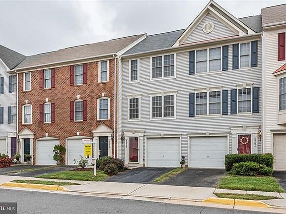 3rd image of 45462 Bluemont Junction Sq