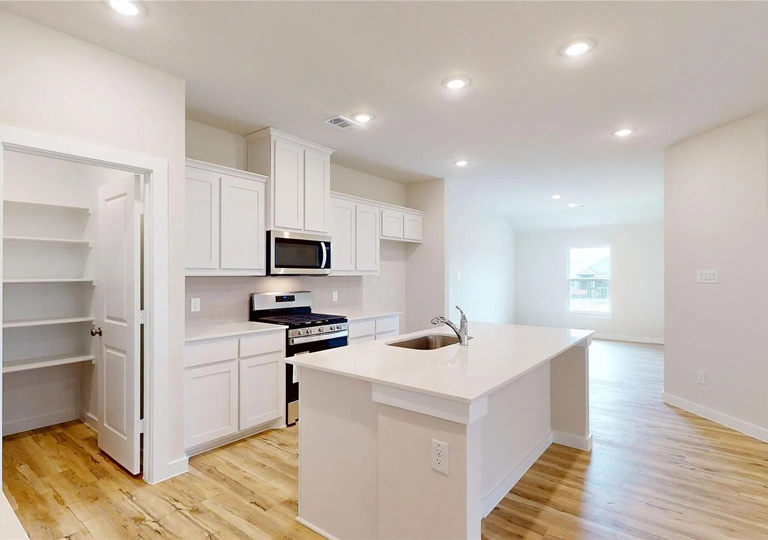 Charming 4BR House in Royse City — Photo 4