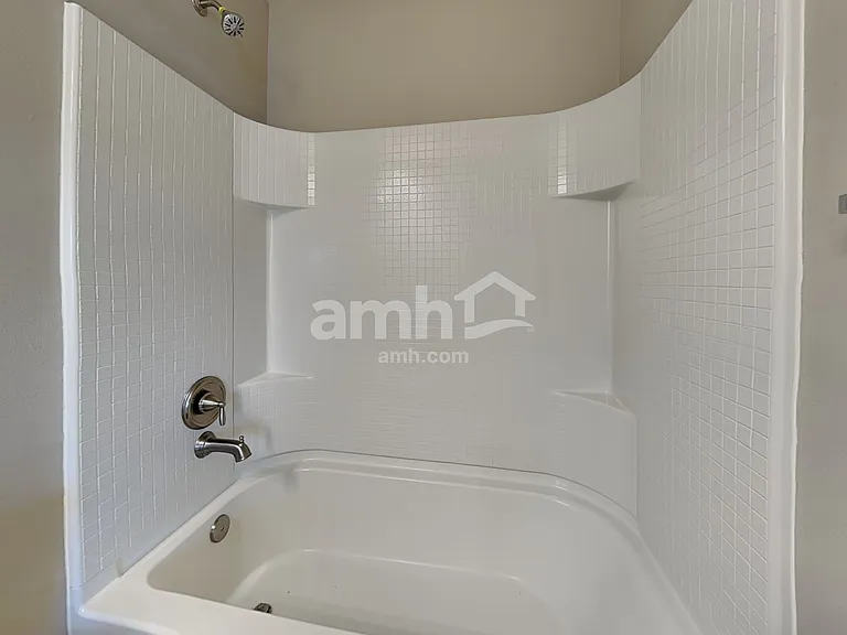 945 Riggs Dr E — Photo 18