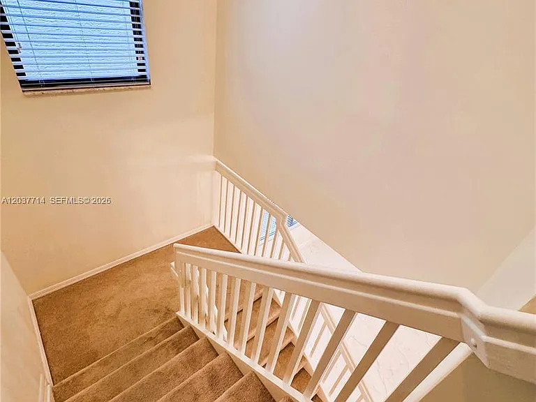 636 NE 193rd St — Photo 10