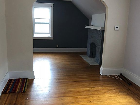 3rd image of 332 Olympic Ave