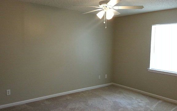 3rd image of 114 Winter Chase Ln #114