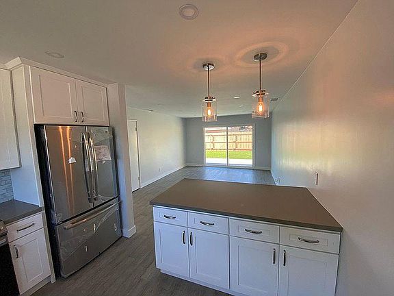 3rd image of 40411 Carib Ct