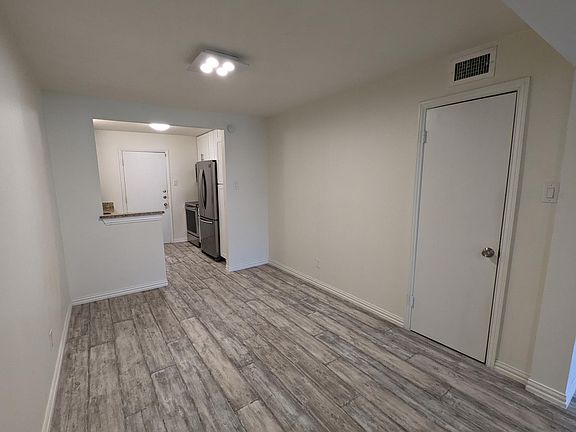 4th image of 4211 Newton Ave APT 103
