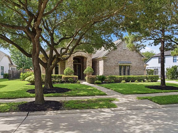 4th image of 8007 Salta Verde Point