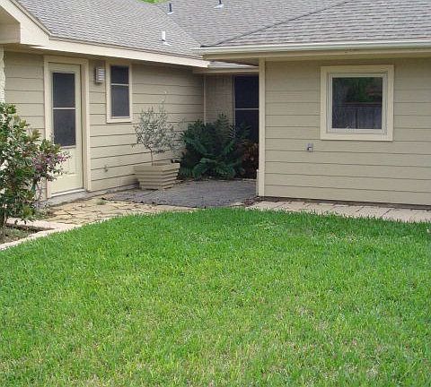 4th image of 2012 Oriole Ave #24