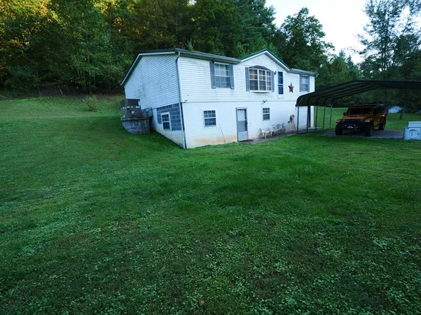 870 Looney Frk, Left Hand, WV 25251