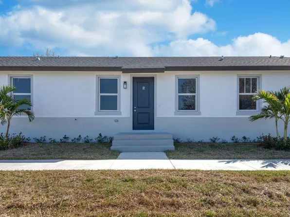 260 Rotonda Blvd N #2, Rotonda West, FL 33947