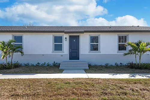 260 Rotonda Blvd W #B Photo 1