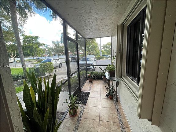 3rd image of 16240 Laurel Dr #101