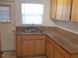 7112 S Van Ness Ave APT 4, Los Angeles, CA 90047