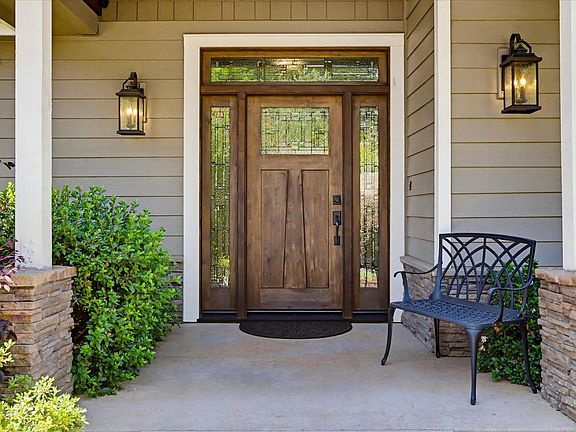 3rd image of 10213 Evergreen Ranch Ct