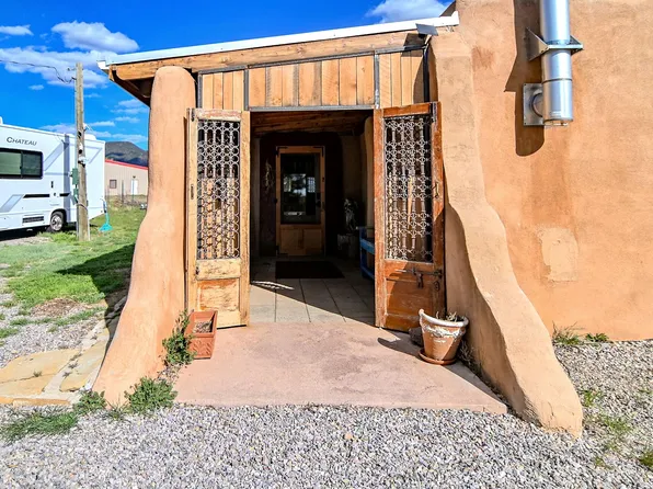 104 County Road 496, Counselor, NM 87018