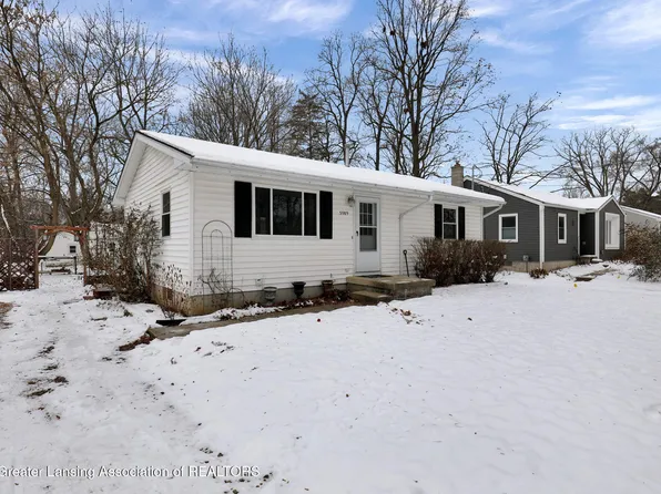 5989 Cypress St, Haslett, MI 48840