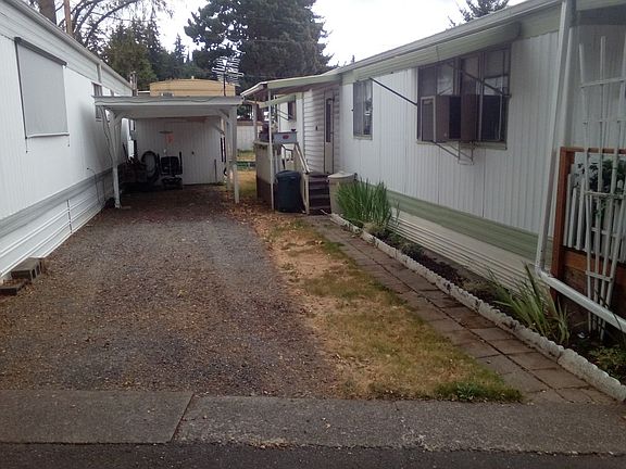 3rd image of 1004 NE 72nd St