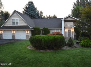 7520 N Valley St, Dalton Gardens, ID 83815