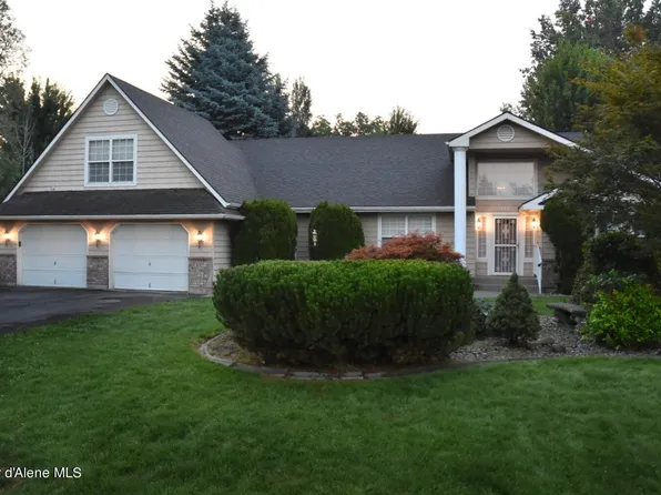 7520 N Valley St, Dalton Gardens, ID 83815