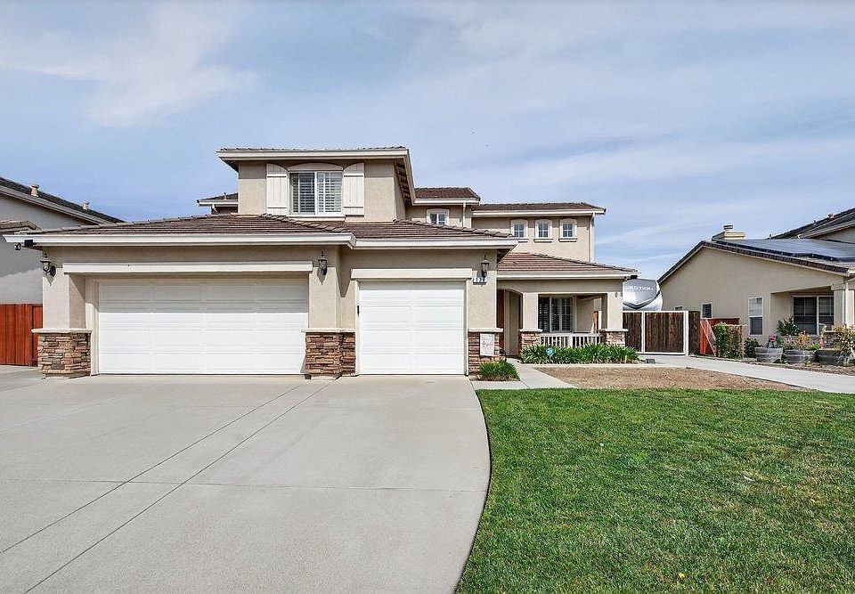 1st image of 730 Calais Dr