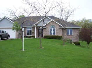 W3369 Buffalo Hills Rd, Pardeeville, WI 53954