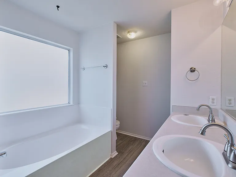 9316 Rowlands Sayle Rd — Photo 50