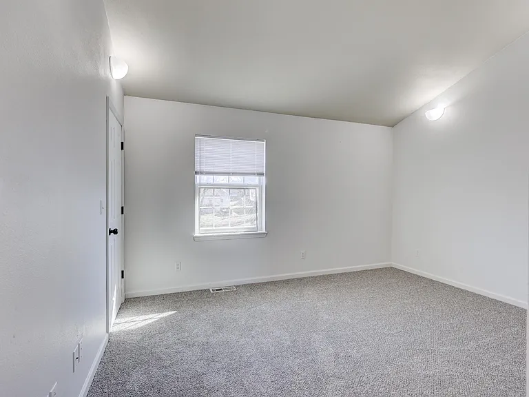 1003 Orchard St — Photo 10