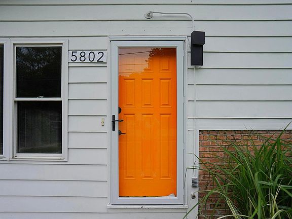 3rd image of 5802 Montebello Ave