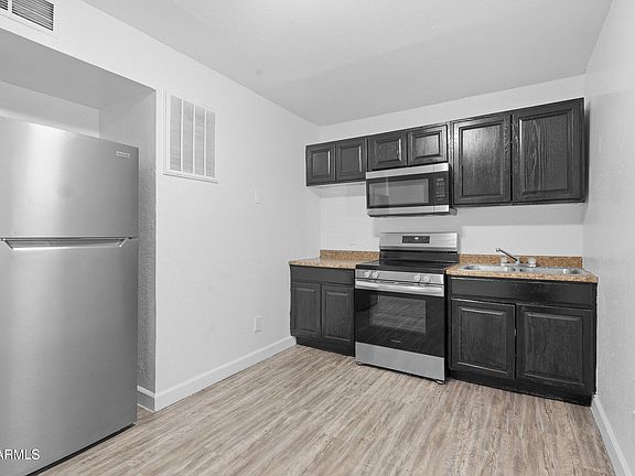 5th image of 1022 N 22ND Place