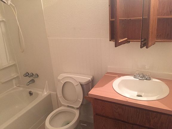 3rd image of 8209 Luzader Ln SW