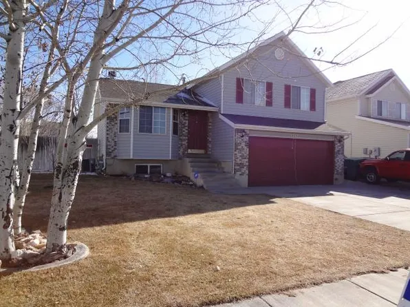 5552 S 4225 W, Roy, UT 84067