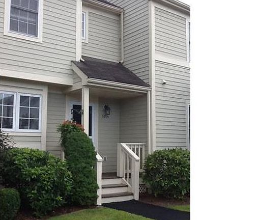 3rd image of 5504 Applewood Cir #5504
