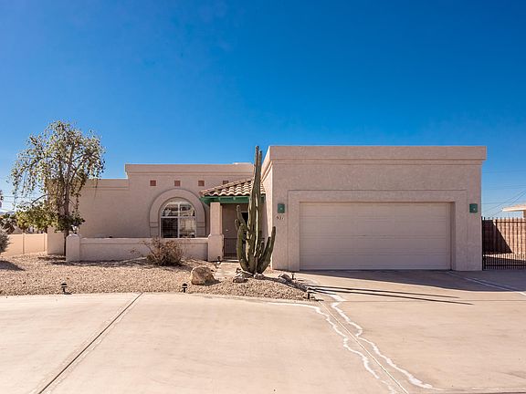 2nd image of 921 Acoma Blvd S