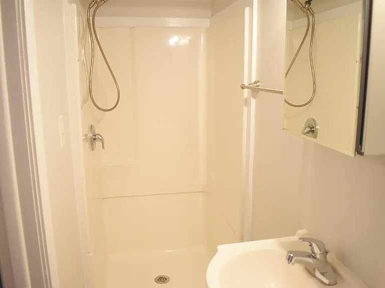 2103 Pender Ave #1 — Photo 25