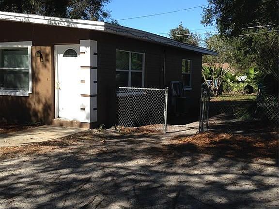 2nd image of 2605 Pembrook Dr