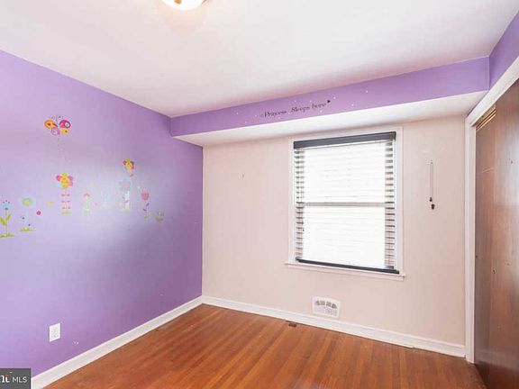 3rd image of 7172 Willgoos Ave