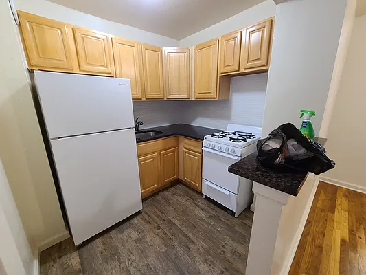 Rented by Cheskel Meisels, LREB | media 11