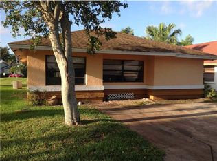1304 Pines Ln, West Palm Beach, FL 33415