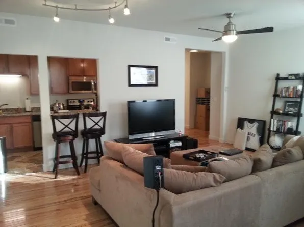 5567 Pershing Ave APT 1, Saint Louis, MO 63112