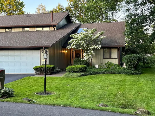 188 Jonathan Pl, Hermitage, PA 16148