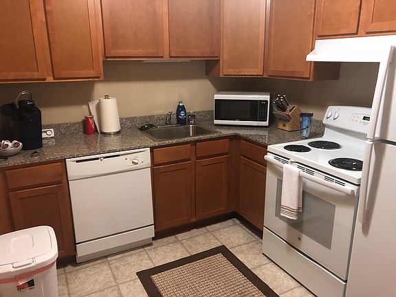3rd image of 296 Coachman Dr APT 2C