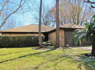 410 Ironbark Dr, Webster, TX 77598