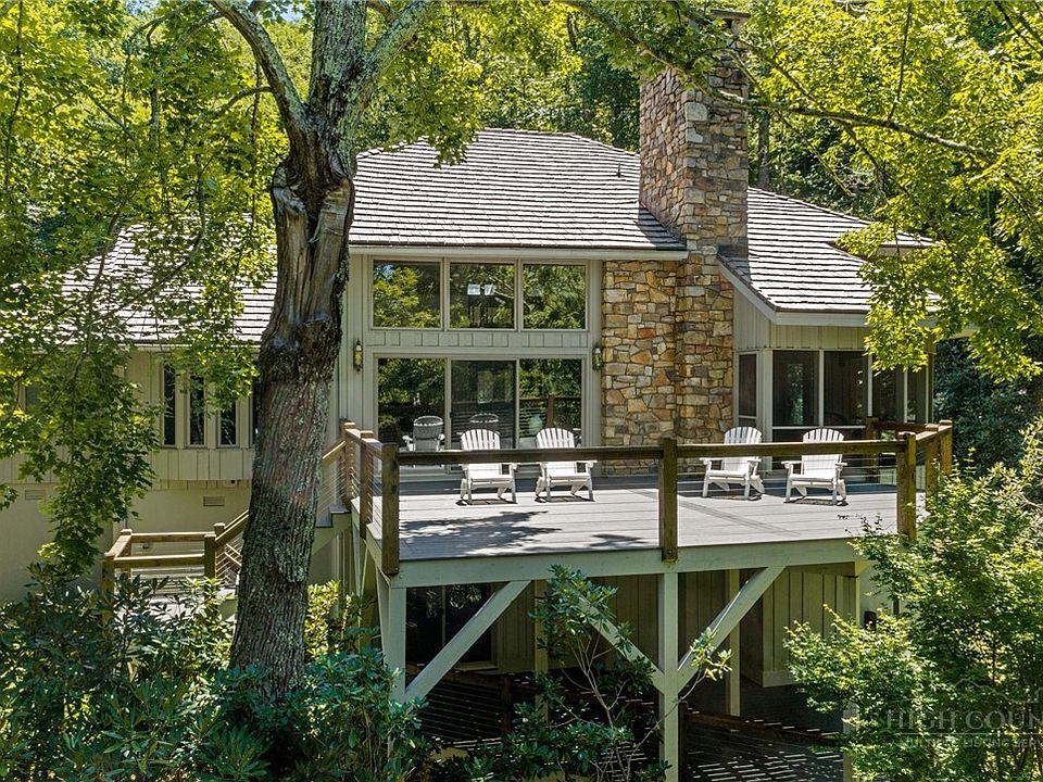 1st image of 229 Cardinal Court