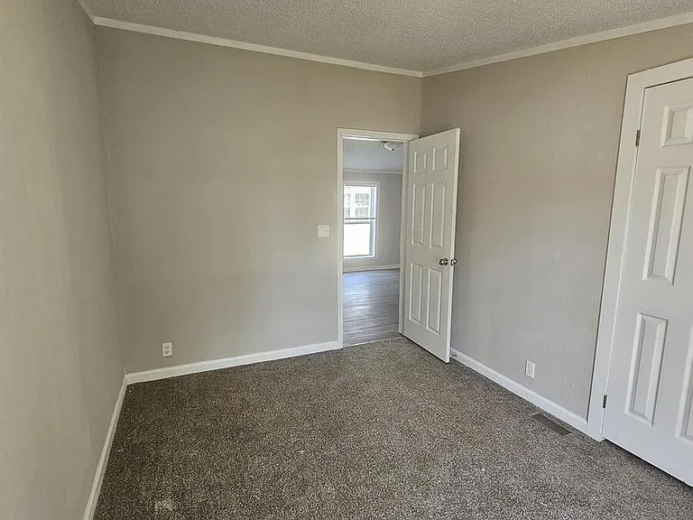 2737 W Washington Ctr #383 — Photo 13