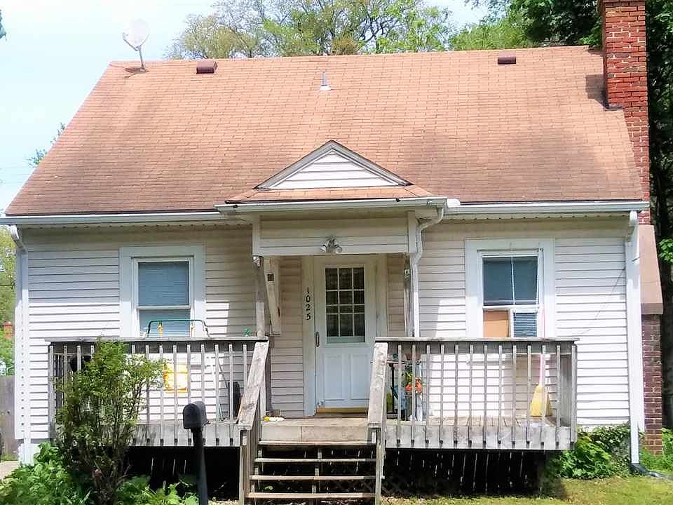 1st image of 1025 W Rose St