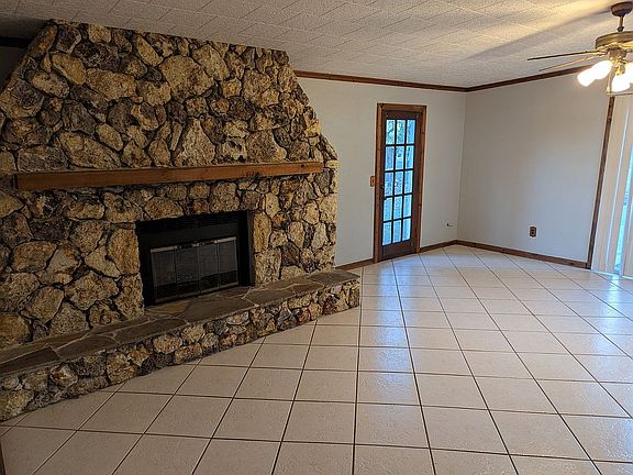 5th image of 474 Springwood Ct