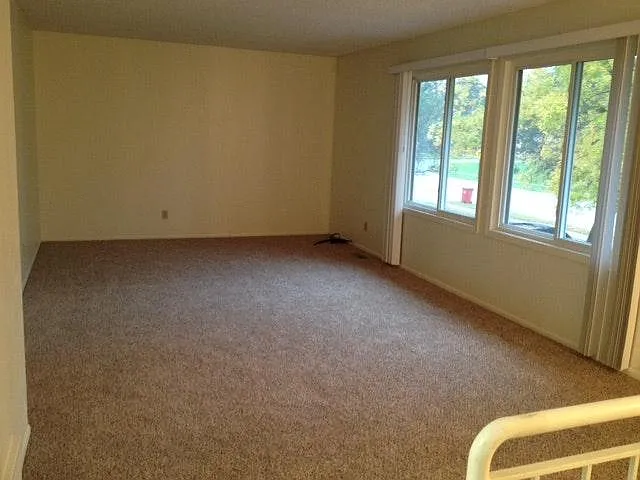 9618 Utica Rd — Photo 7