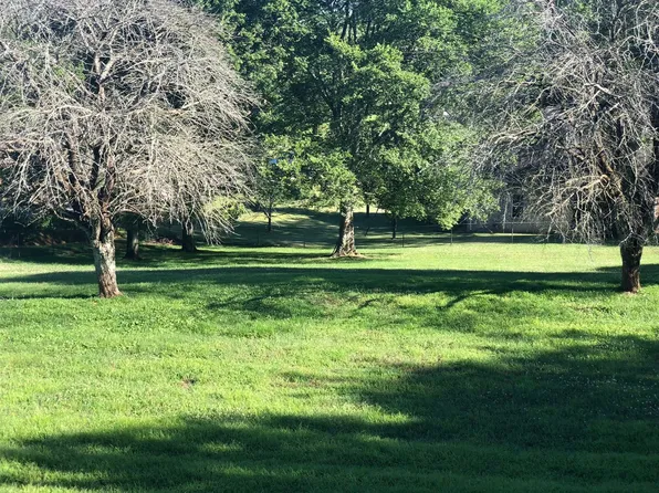 102 Medearis Dr, Old Hickory, TN 37138