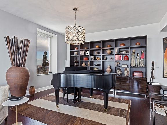 3rd image of 245 W 99th St APT 28A